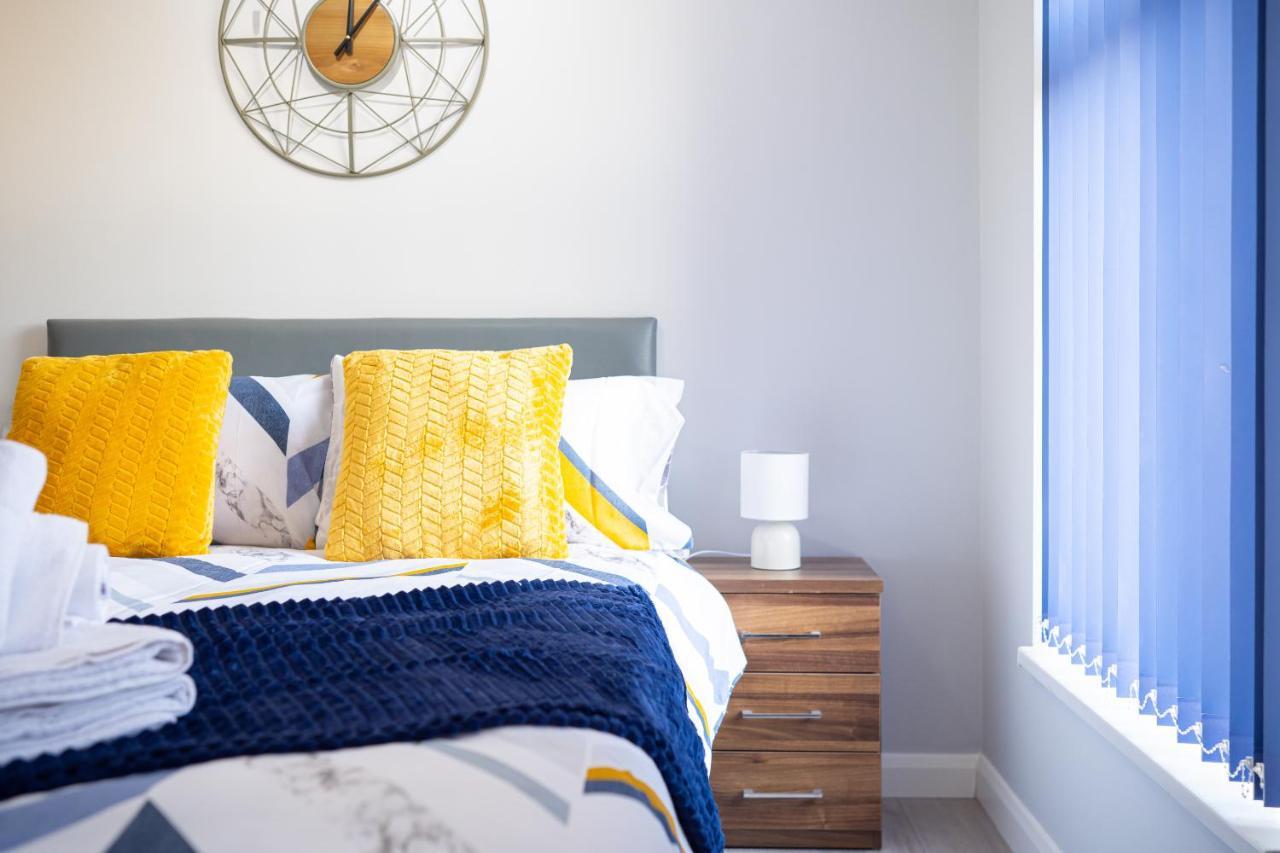 Studios With Ensuite Showers & Share Kitchens Prime Location Near Hospital, Town Center Apt 3 St Helens  Kültér fotó